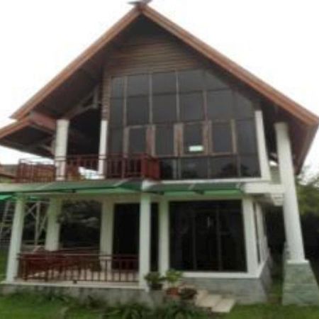 Nasta Inn ตราวาส ภายนอก รูปภาพ